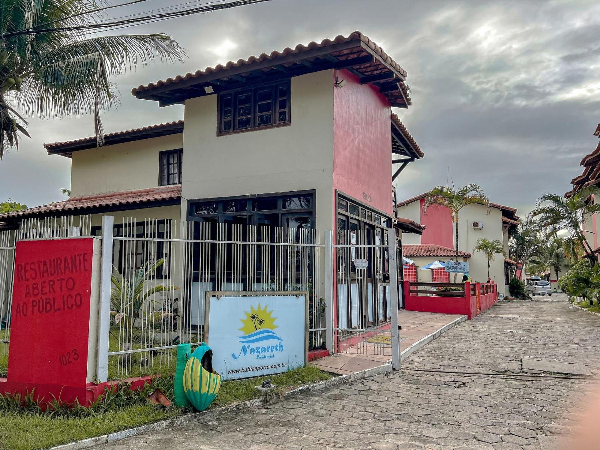 Residencial Taperapua: Beachfront Suites with Pool and High-Speed Internet Porto Seguro Exterior photo