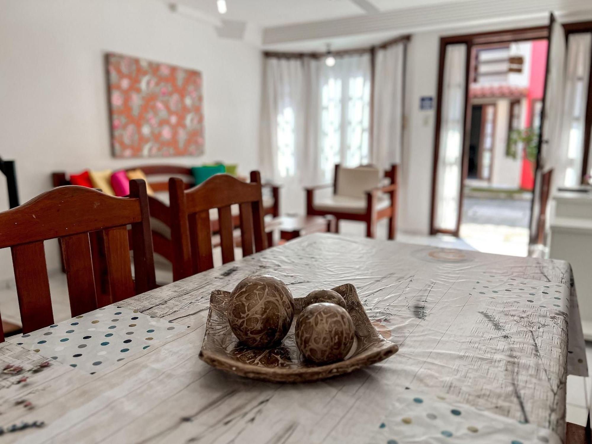 Residencial Taperapua: Beachfront Suites with Pool and High-Speed Internet Porto Seguro Exterior photo