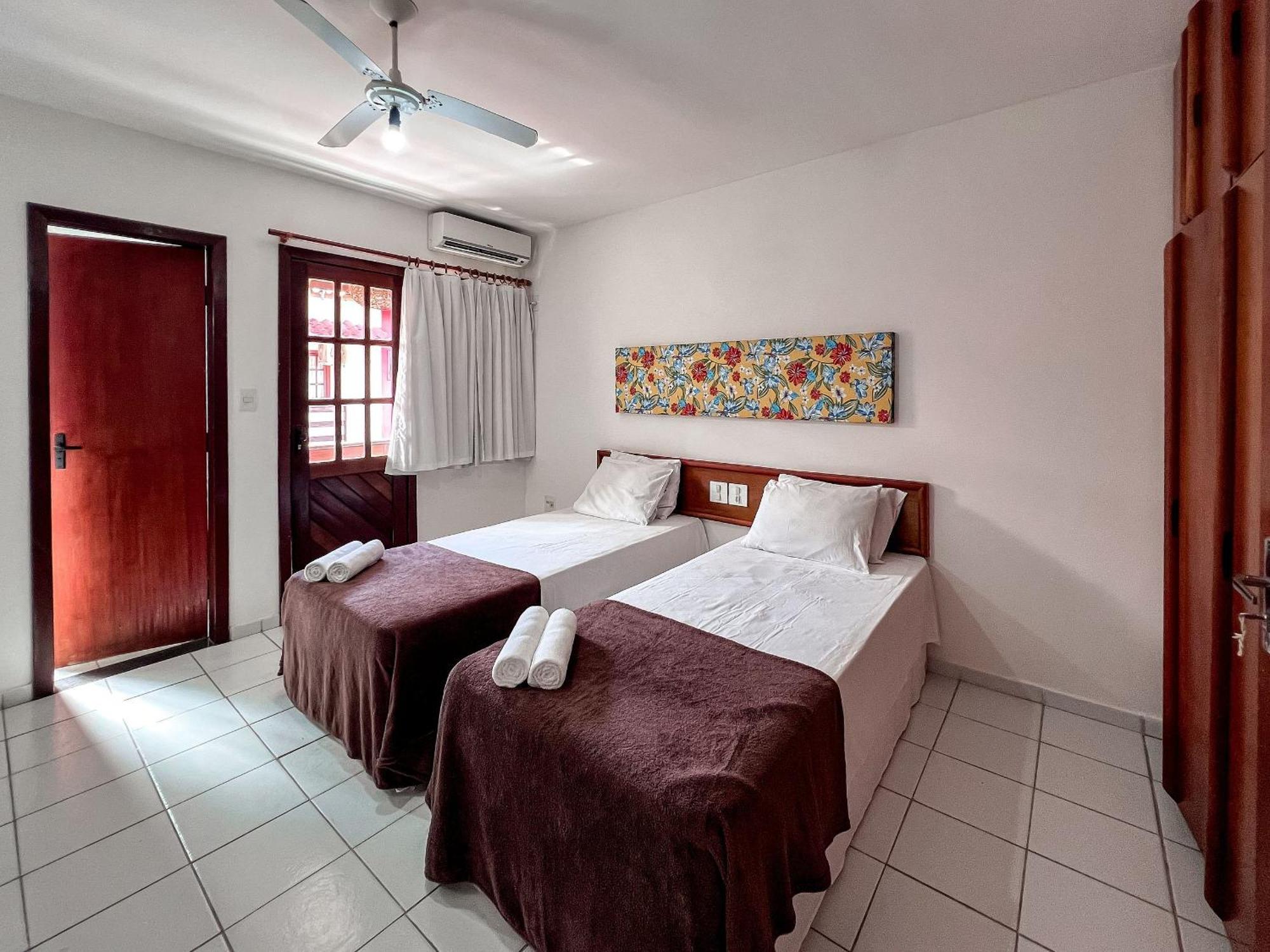 Residencial Taperapua: Beachfront Suites with Pool and High-Speed Internet Porto Seguro Exterior photo