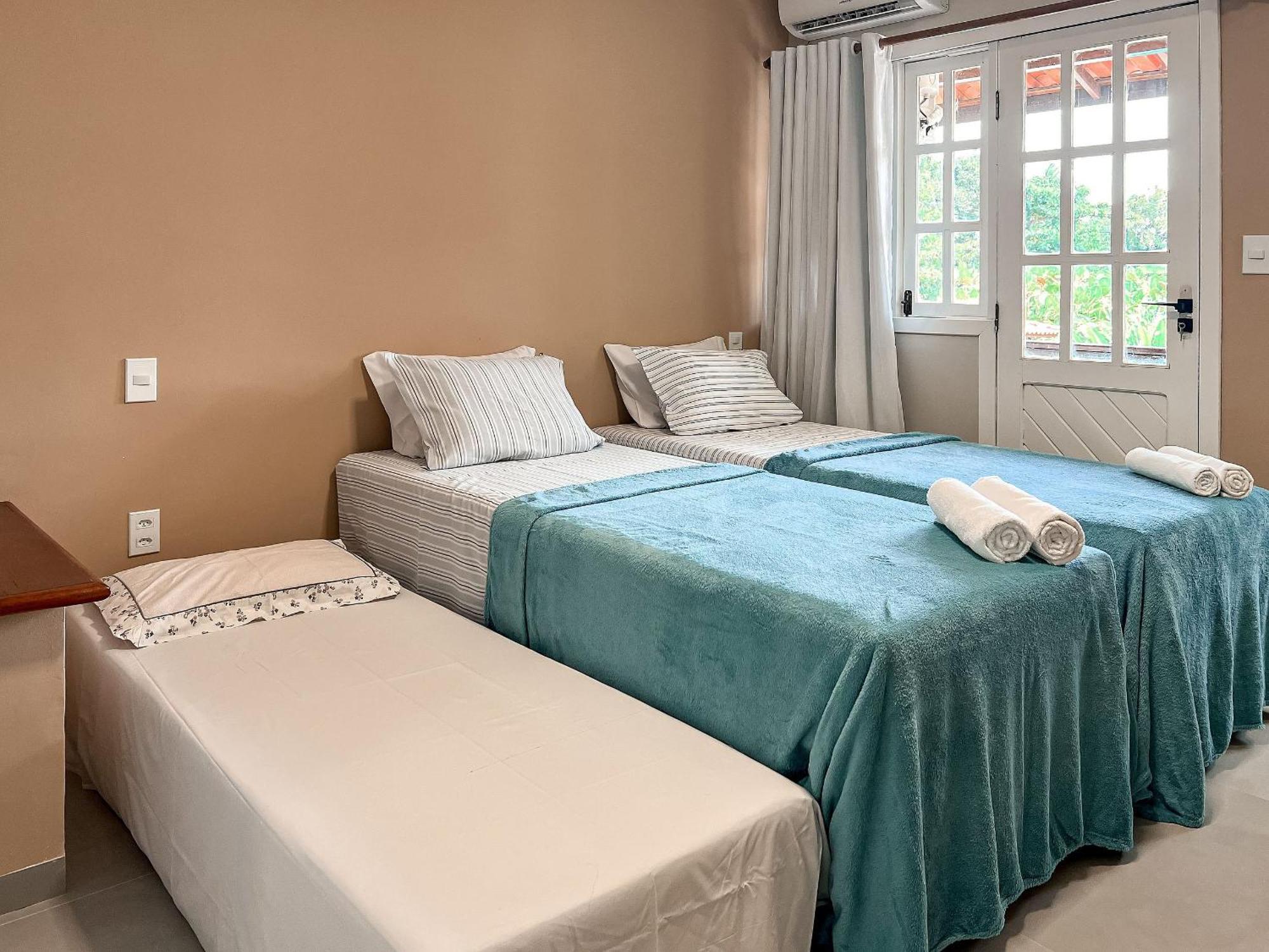 Residencial Taperapua: Beachfront Suites with Pool and High-Speed Internet Porto Seguro Exterior photo